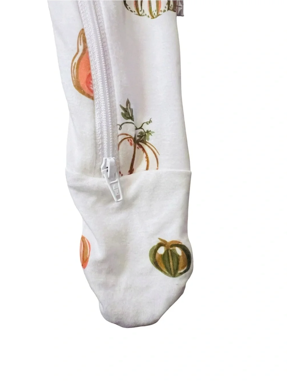 Kyte BABY White Pumpkin Print Footed One-Piece with Orange Trim Size 3-6 Months